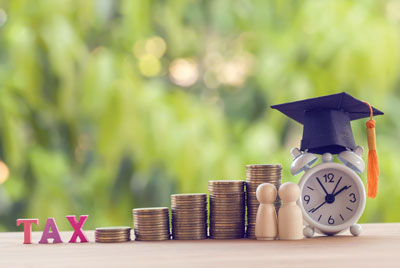 Higher Education Tax Credits: What Are the Requirements? 
